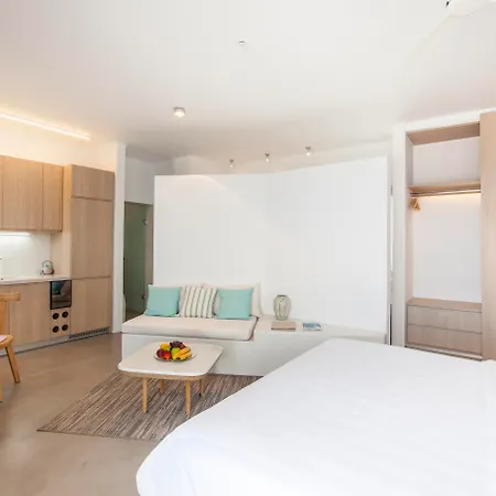 Hotel Santorini Heights 4*