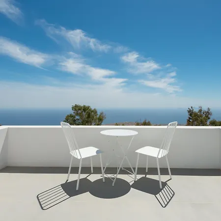 Santorini Heights Pýrgos