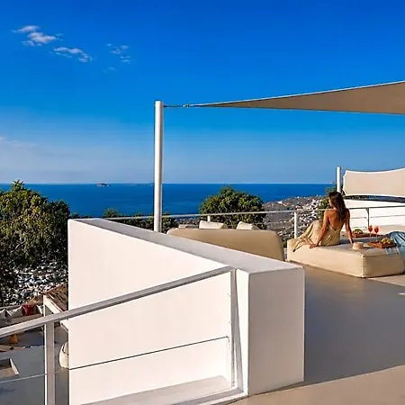 Santorini Heights 4* Pýrgos