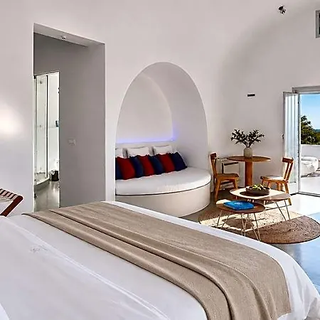 Santorini Heights מלון 4*