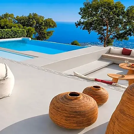 Santorini Heights מלון 4*