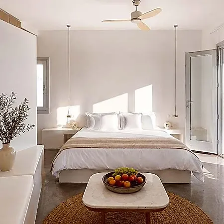 Santorini Heights