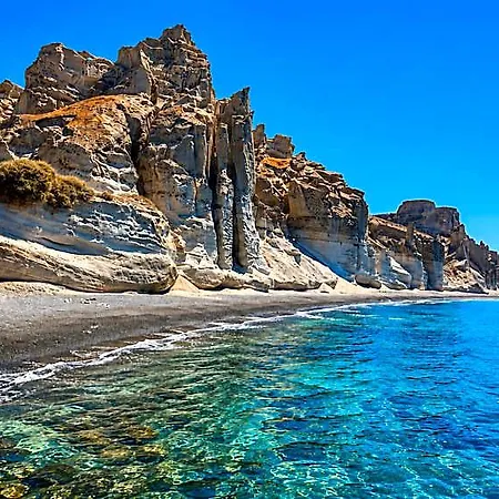 Santorini Heights 4*