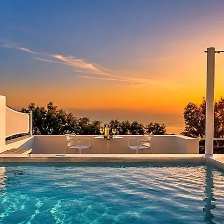 מלון Santorini Heights Pýrgos