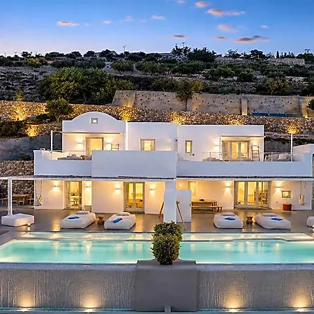Santorini Heights מלון 4*