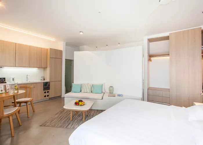 Hotel Santorini Heights 4*