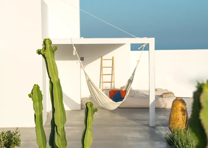 Santorini Heights 4* Pýrgos