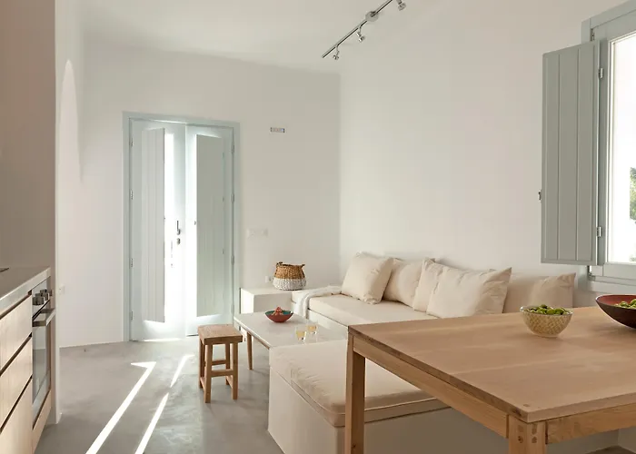 Santorini Heights Hotel