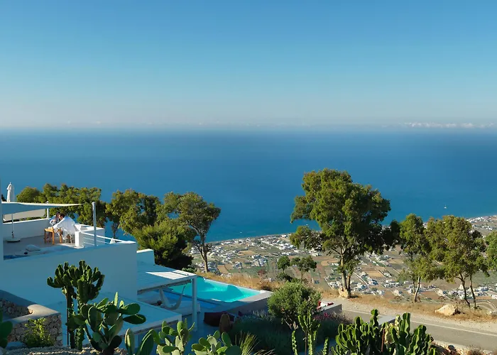 Santorini Heights Hotel