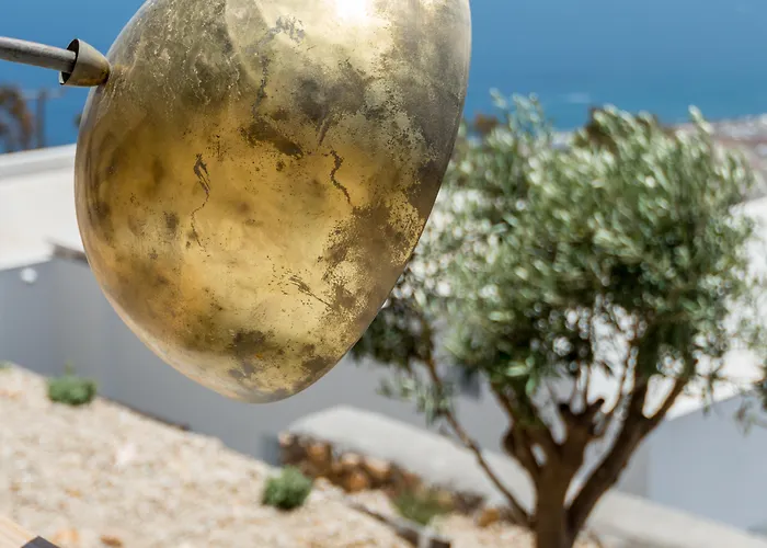 Santorini Heights 4*