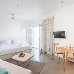 Hotel Santorini Heights Pýrgos