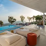 Santorini Heights Hotel Pýrgos