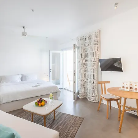 Hotel Santorini Heights Pýrgos