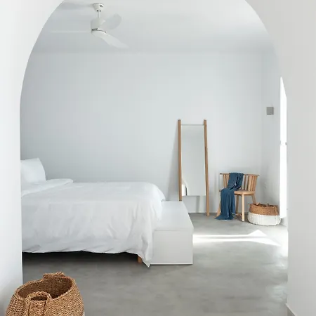 Santorini Heights Hotel Pýrgos