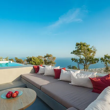 Santorini Heights Pýrgos