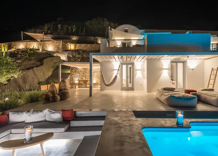 Отель Santorini Heights 4*