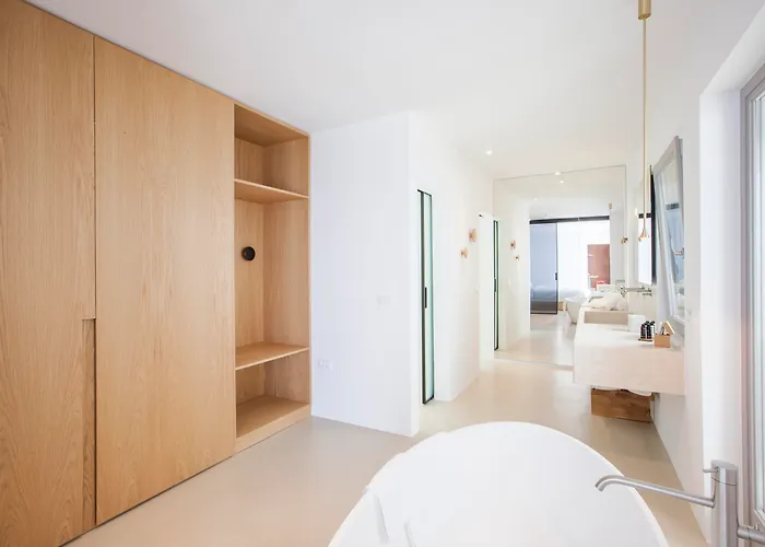 Santorini Heights Отель Пиргос