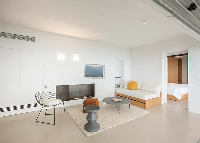 Отель Santorini Heights Пиргос