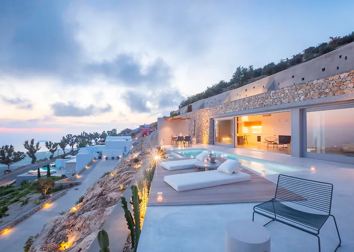 Santorini Heights Отель Пиргос