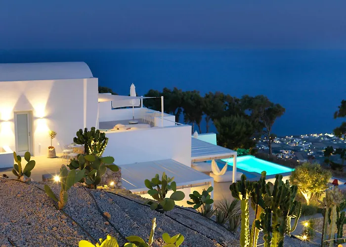 Santorini Heights 4*