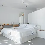 Santorini Heights