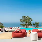 Santorini Heights Hotel