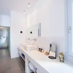 Santorini Heights