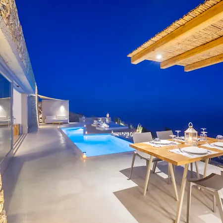 Santorini Heights