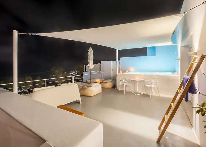 Hotel Santorini Heights 4*