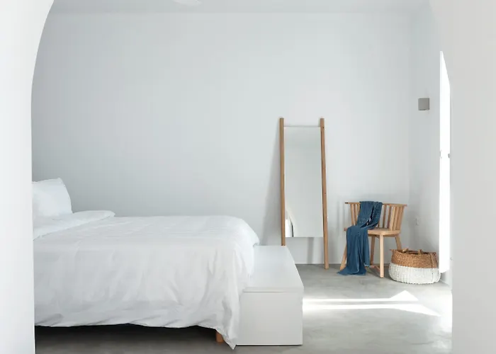 Santorini Heights Hotel Pýrgos